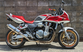 HONDA CB1300SB SUPER BOLDOR 2006 SC54