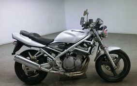 SUZUKI BANDIT 250 GJ77A