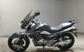 SUZUKI GSR250 GJ55D