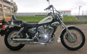 YAMAHA VIRAGO 250 3DM