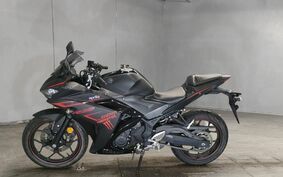 YAMAHA YZF-R25 RG10J