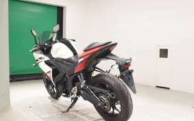 YAMAHA YZF-R25 RG10J