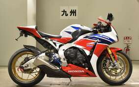 HONDA CBR1000RR SPECIAL EDITION 2014 SC59