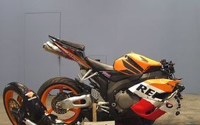 HONDA CBR1000RR 2005 SC57