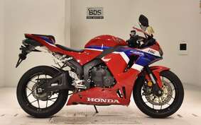 HONDA CBR600RR 2024 PC40