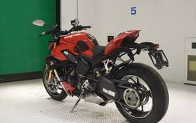 DUCATI STREETFIGHTER V4 S 2023