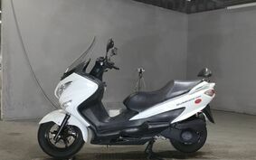 SUZUKI SKYWAVE 200 (Burgman 200) CH41A