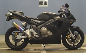 HONDA CBR600RR 2004 PC37