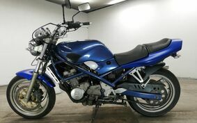 SUZUKI BANDIT 250 GJ74A