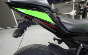 KAWASAKI ZX-25R ZX250E