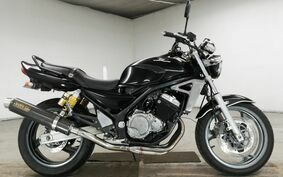 SUZUKI GSX250FX ZR250C