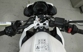 TRIUMPH STREET TRIPLE R 2023 DA604A