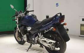 SUZUKI BANDIT 1200 2000 GV77A