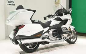 HONDA GL 1800 GOLD WING TOUR DCT 2021 SC79