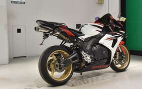 HONDA CBR1000RR 2006 SC57