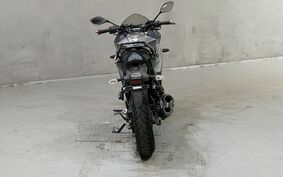 SUZUKI GIXXER 150 SF 不明