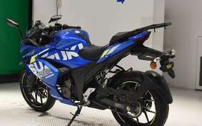 SUZUKI GIXXER 250 SF