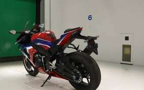 HONDA CBR1000RR R 2024 SC82