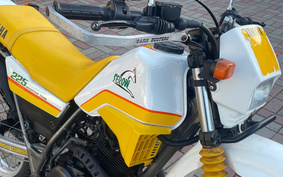 YAMAHA SEROW 225 Kick 1KH