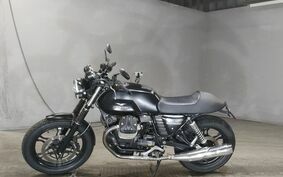 MOTO GUZZI V7 STONE 2013 LW