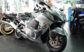 SUZUKI GSX1300R HAYABUSA 2000 GW71A