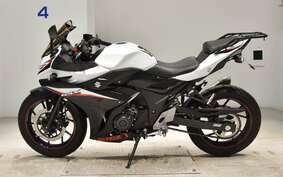 SUZUKI GSX250R DN11A