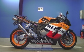 HONDA CBR1000RR 2004 SC57