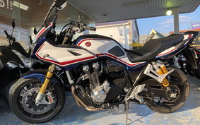 HONDA CB1300SB SUPER BOLDOR 2018 SC54