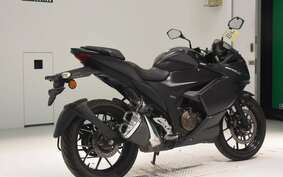 SUZUKI GIXXER 250 SF