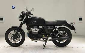 MOTO GUZZI V7 STONE 2014