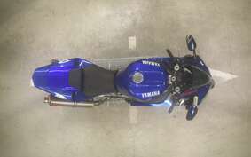 YAMAHA YZF-R1 2001 RN04