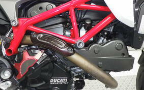 DUCATI HYPERMOTARD 820 SP 2013