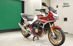 HONDA CB1300SB SUPER BOLDOR SP 2022 SC54