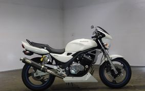 KAWASAKI BALIUS 250 Gen.2 2002 ZR250B