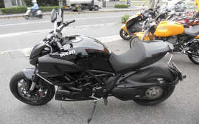 DUCATI DIAVEL 2012 G100A