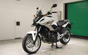 HONDA NC750X D Limited 2016 RC90