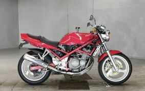 SUZUKI BANDIT 250 GJ74A