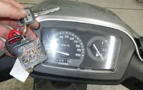 SUZUKI ADDRESS V100 CE11A