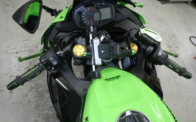 KAWASAKI ZX-25R ZX250E