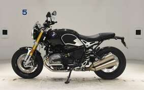 BMW R NINE T 2023