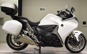 HONDA VFR1200F 2014 SC63