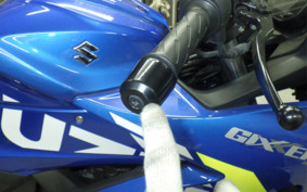 SUZUKI GIXXER 250 SF