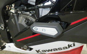 KAWASAKI ZX-25R ZX250E