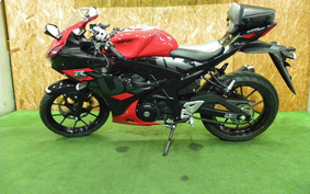 SUZUKI GSX-R125 DL33B