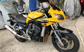 YAMAHA FZS1000 FAZER 2003 RN06