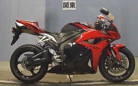 HONDA CBR600RR GEN 3 2010 PC40