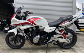 HONDA CB1300SB SUPER BOLDOR 2013 SC54