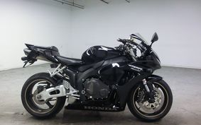 HONDA CBR1000RR 2006 SC57