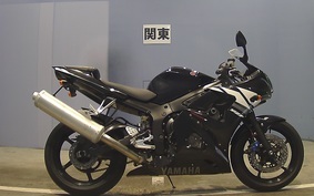 YAMAHA YZF-R6 2003 RJ05