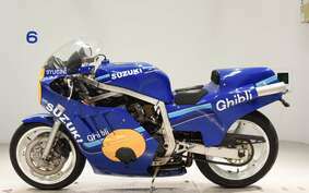 SUZUKI GSX-R750 1987 GR71G